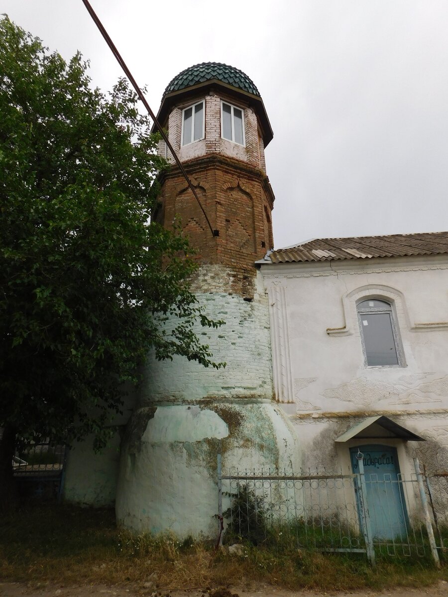 Большинство мечетей являются историко-культурными памятниками