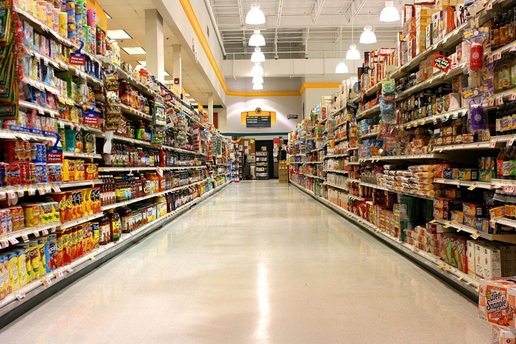 Is offline stores leaving the market (source: internet)