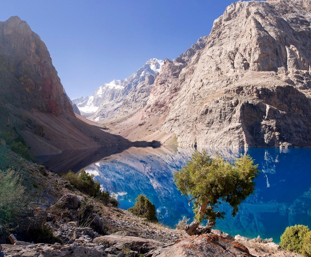 Таджикистан горы. Фанские горы Таджикистан. Горы Памира в Таджикистане. Фанские горы Узбекистан. Фанские горы Памир.