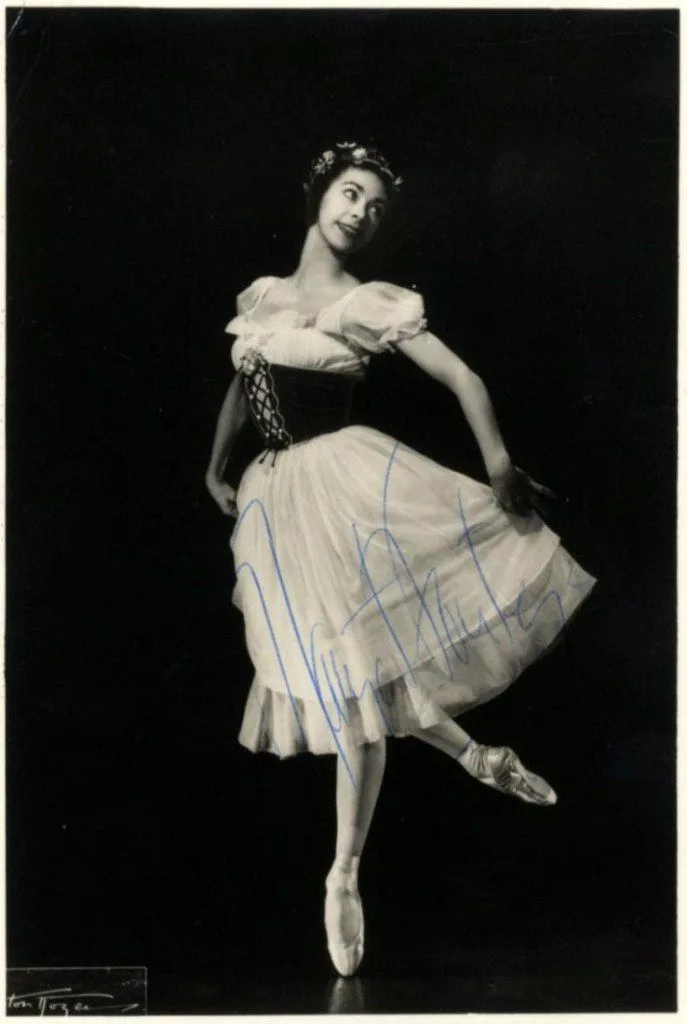 Балерина фонтейн 5 букв. Фонтейн балерина. Марго Фонтейн. Dame Margot Fonteyn.