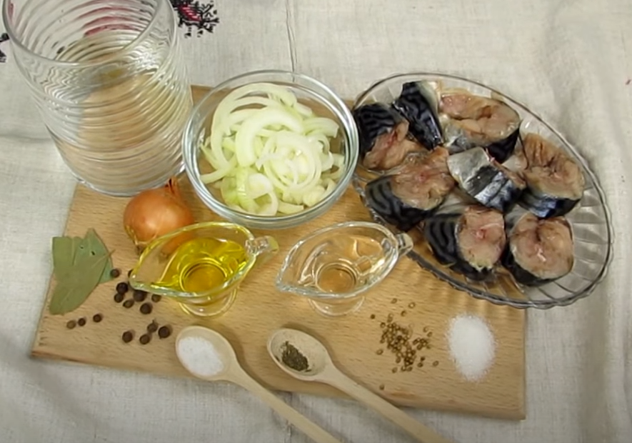 Маринованная скумбрия 