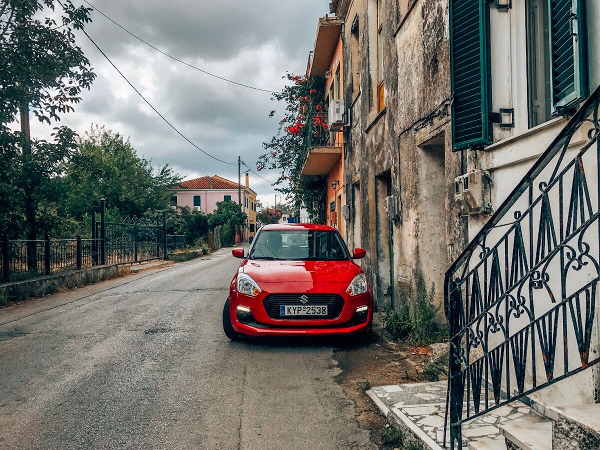 Suzuki Swift 19 года выпуска.