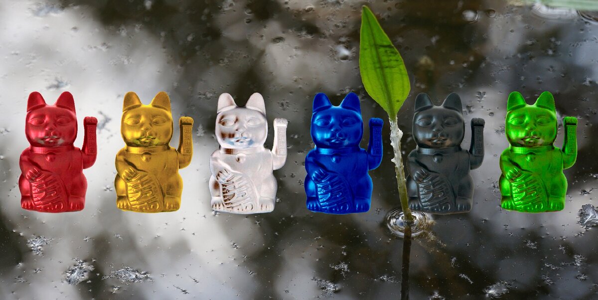colors of maneki neko, instagram @el.samael