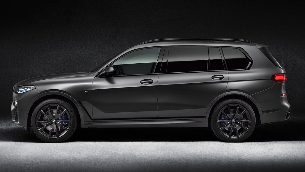 BMW X7 Dark Shadow Edition