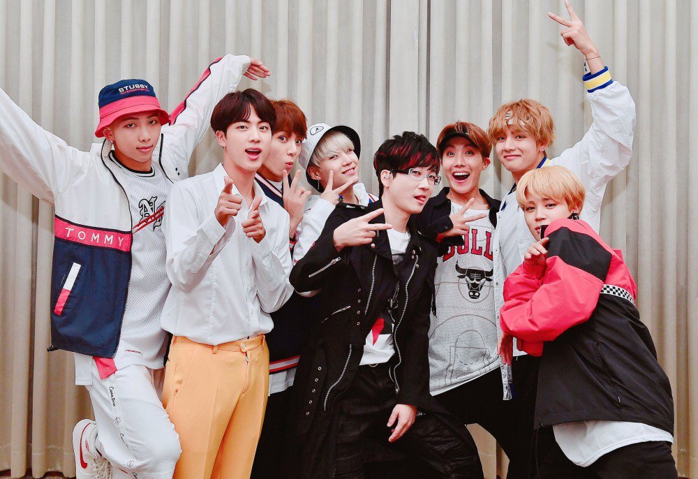 Бантан бойс. Bangtan boys bts. Бантан бтс. Бантан бтс. K-pop группа bts.