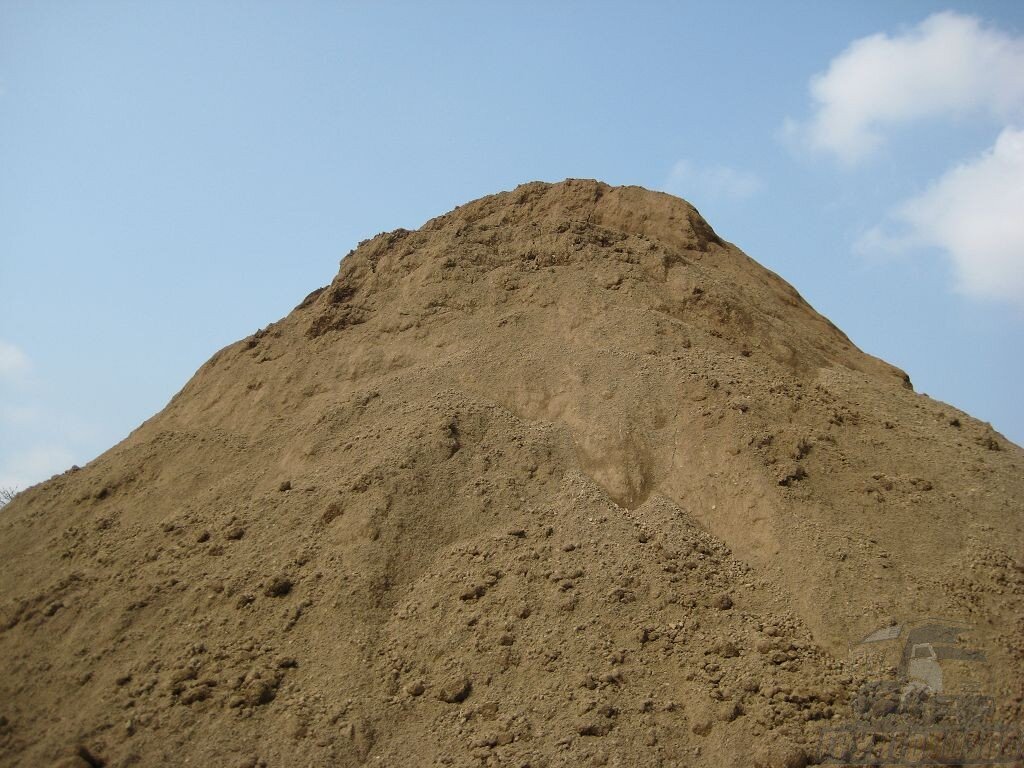 Так выглядит супесь. Внешне она очень похожа на песок