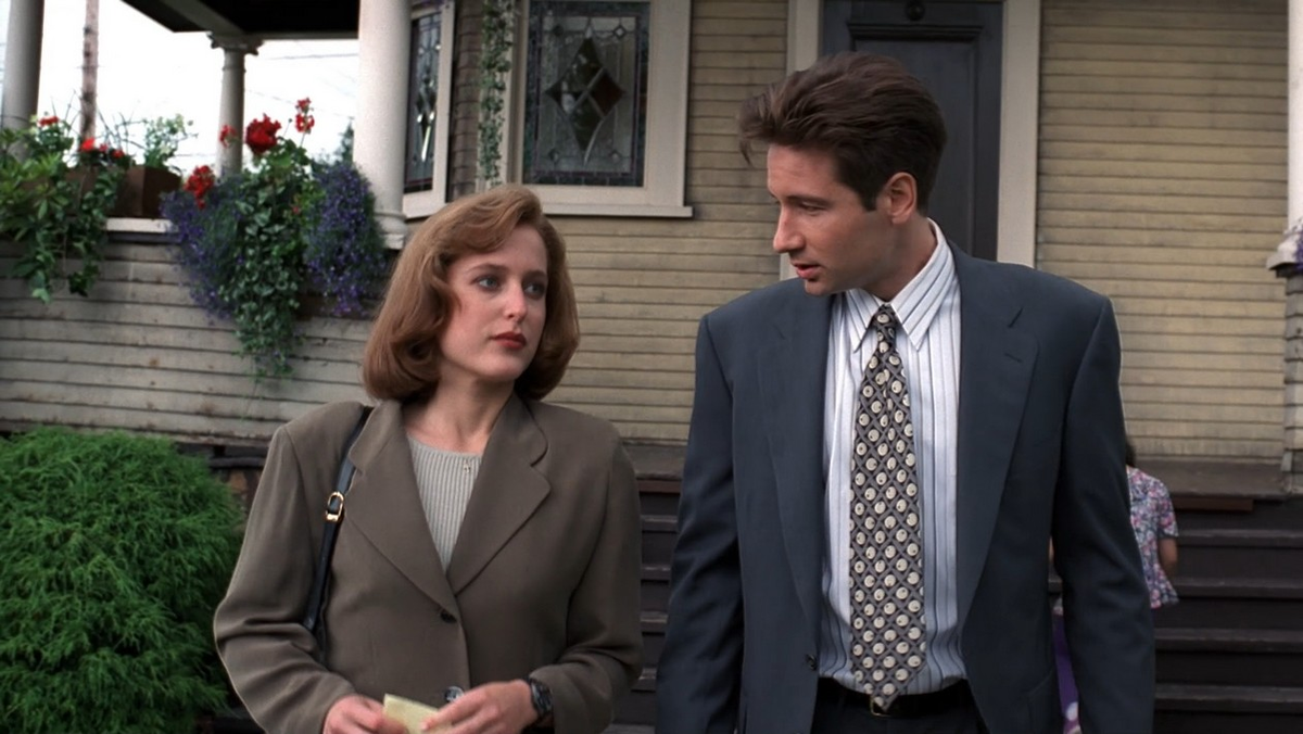 "Секретные материалы"