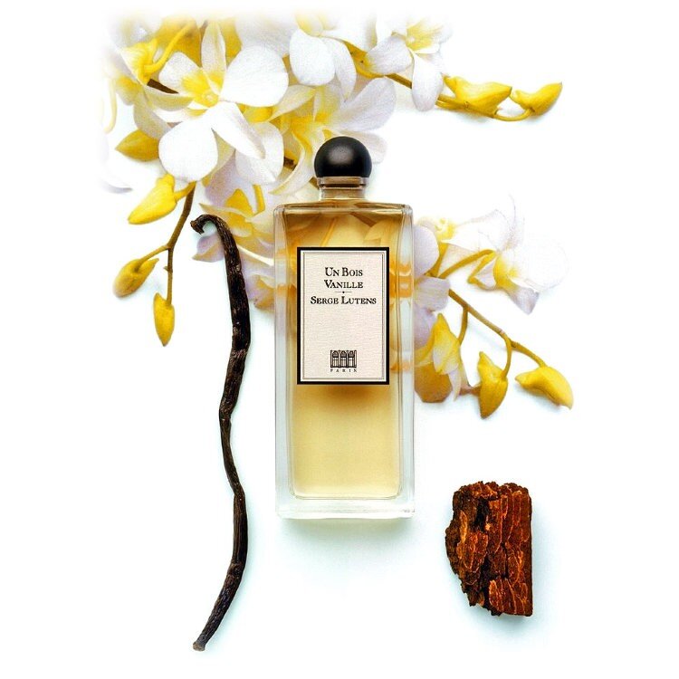 Похоже на ваниль. Серж лютен духи ваниль. Серж лютанс ароматы. Serge Lutens Vanilla. Парфюм Серж лютен un bois Vanille.