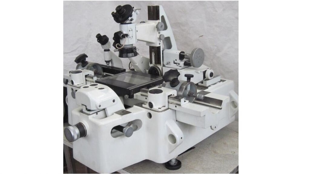                                           Микроскоп ЛОМО УИМ-21, фото из интернета