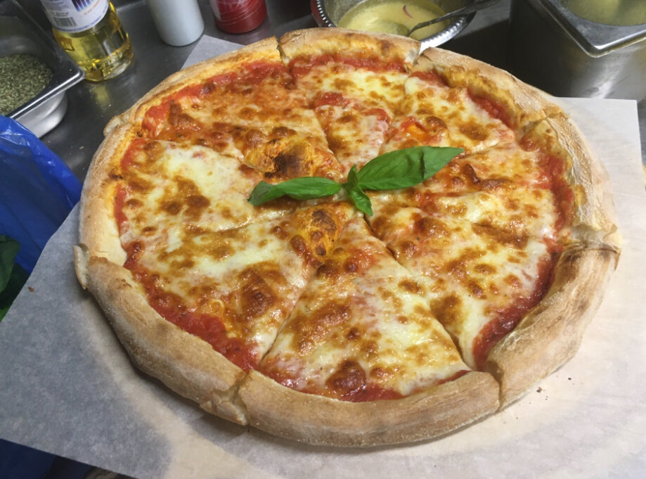 пицца у камина. трц суши. телефон пиццерии волгодонск. Pizza hut меню москва. пицца экспресс картинки.