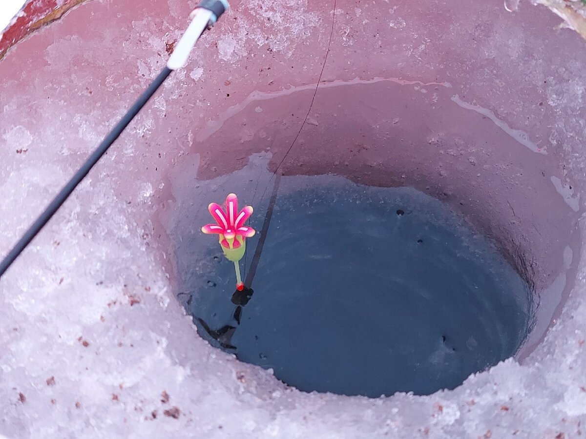 Зимняя рыбалка на Дувровском водохранилище!!!