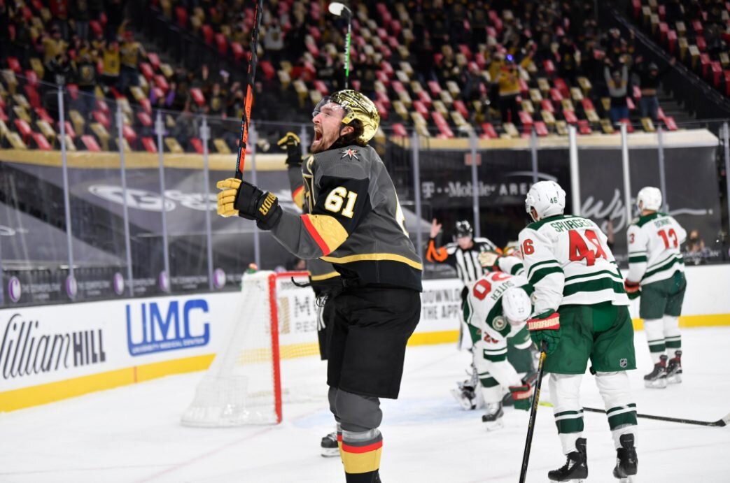 «Миннесота» с Кириллом Капризовым в составе вела в гостях после второго периода (4:2), но в итоге проиграла «Вегасу» в овертайме (4:5) в матче НХЛ.