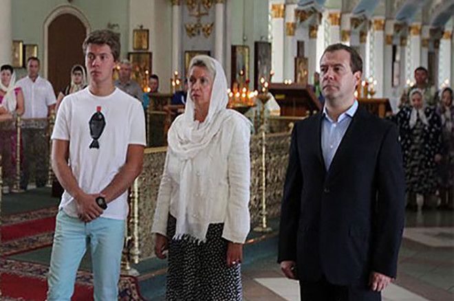 Американские мечты сына российского политика Дмитрия Медведева.3