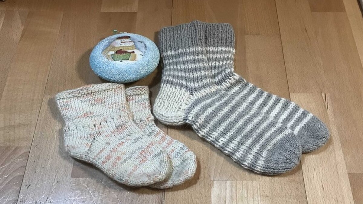 Вязание носков ( фото): пошаговая инструкция, схемы, модели, мастер-класс для начинающих