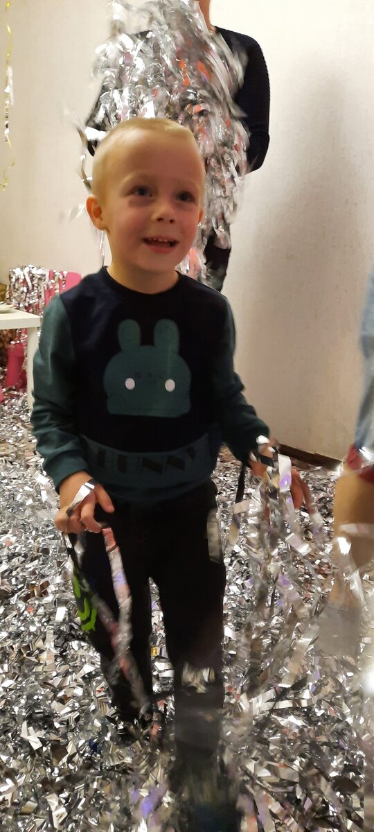 Хорошо, что на фото масштаб бедствия не особо заметен)