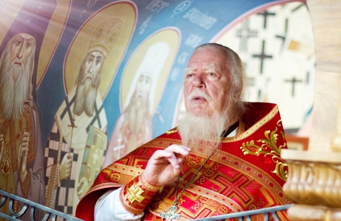 Димитрий Смирнов (07.03.1951 — 21.10.2020 гг.) — протоиерей, церковный и общественный деятель, миссионер.