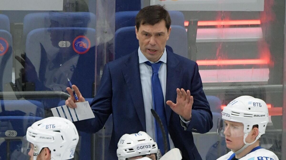    Главный тренер московского "Динамо" Алексей Кудашов© РИА Новости / Владимир Федоренко