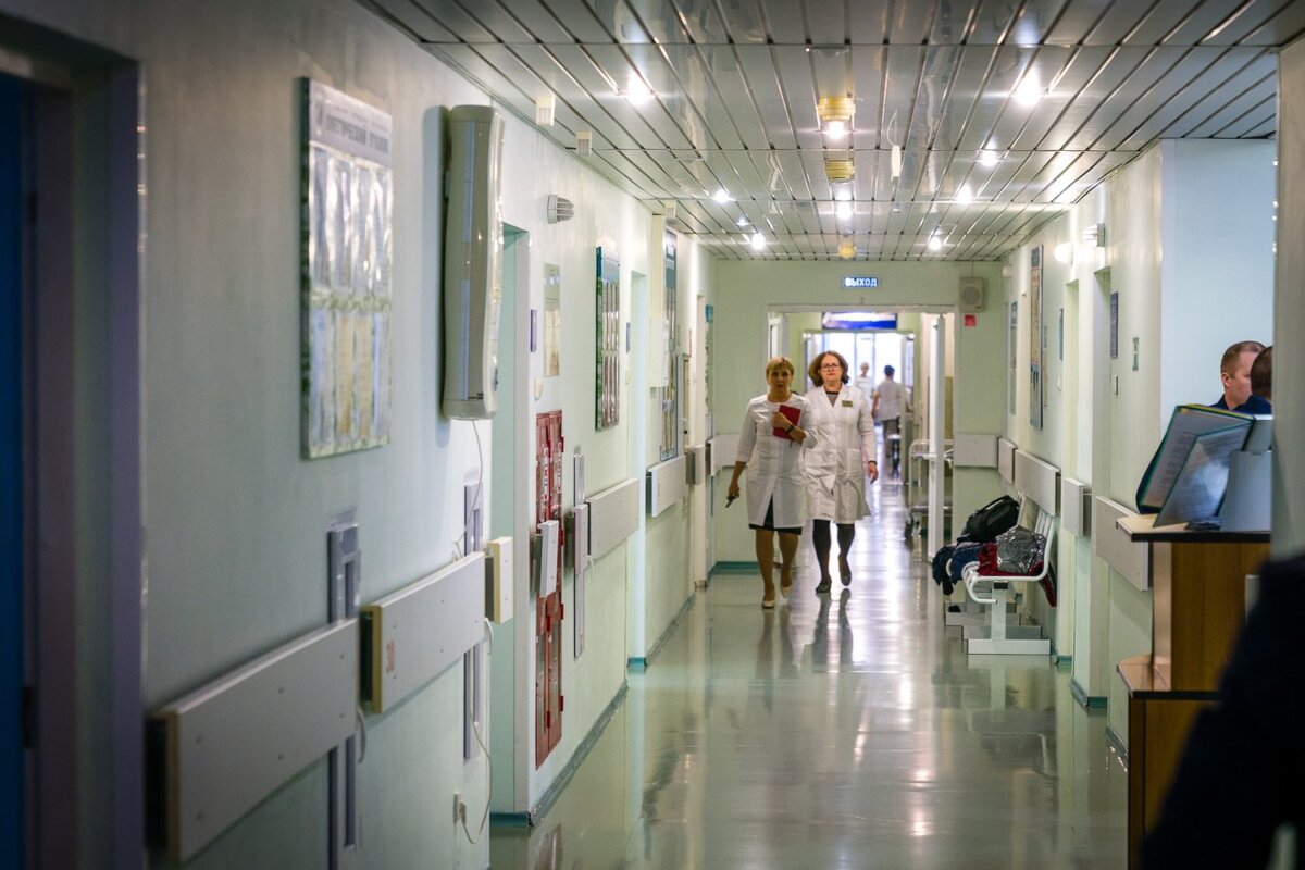    В Югре определили перечень специалистов, которые будут получать «северные» без стажа