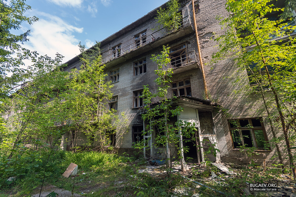 Пансионат советский. Речкуновский санаторий заброшенный. Речкуновский санаторий в СССР. Речкуновский санаторий город Бердск заброшенный. Заброшенный санаторий Новосибирск.