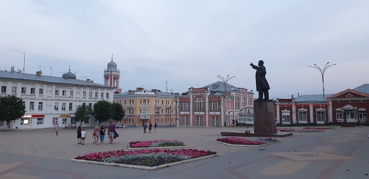 Камеры елец. Елецкий городской краеведческий музей. Г. Елец, сквер им. Город елец с высоты птичьего полета.