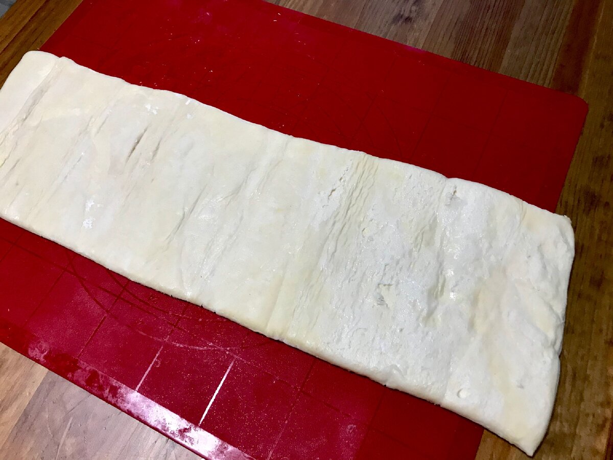 Слоеное дрожжевое тесто. Фото автора