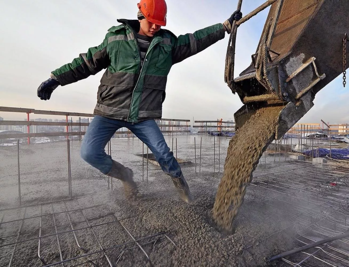 https://kedu.ru/press-center/profgid/betonshchik-stroitel-shirokogo-profilya-osobennosti-professii-srednyaya-zarplata/