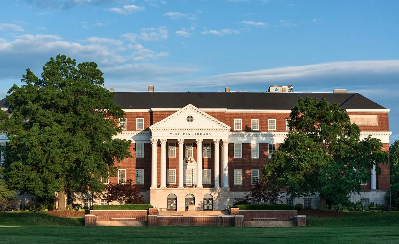 Здание университета