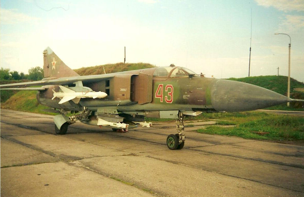 МИГ-23П