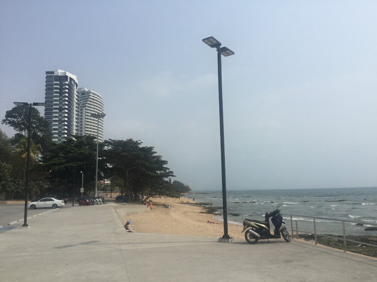 Необычно пустая Паттайя (фото автора)