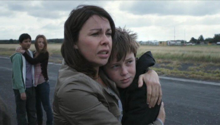 Спасательная операция на камчатке. Спасательный вертолет мчс. Три выжить. Коди ландин выжить вместе. Три выжить.