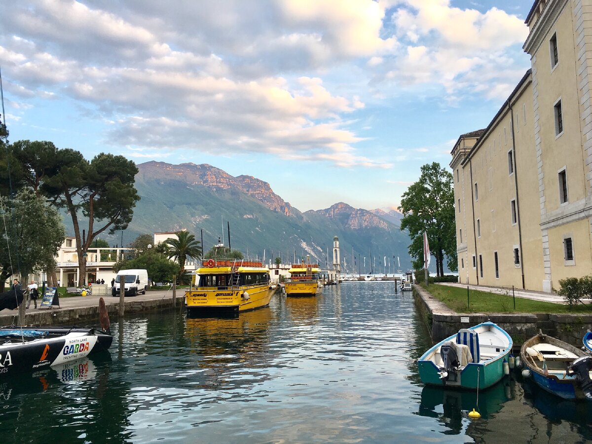 Рива-дель-Гарда. Стоянка для лодок.