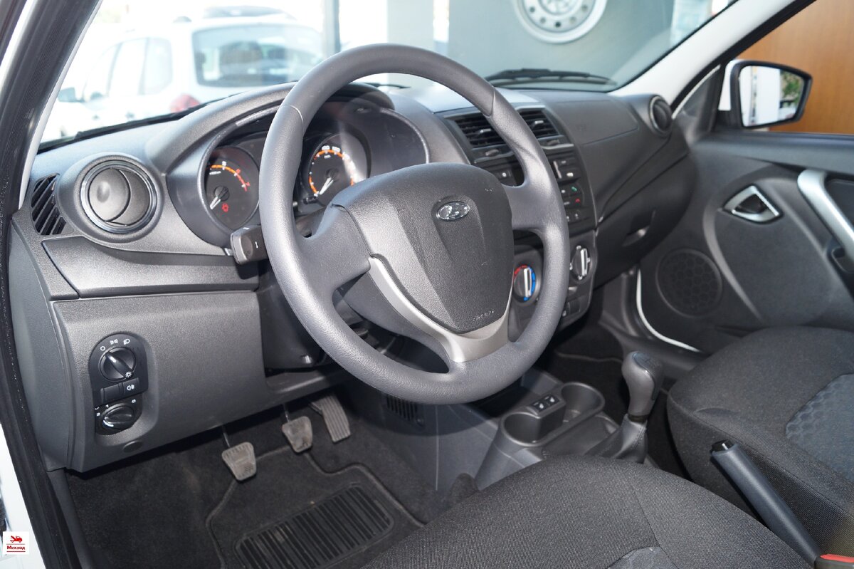 Панель гранта 1. Гранта 1.6 автомат Comfort 24 Plus. Панель Калина 2 в гранту.