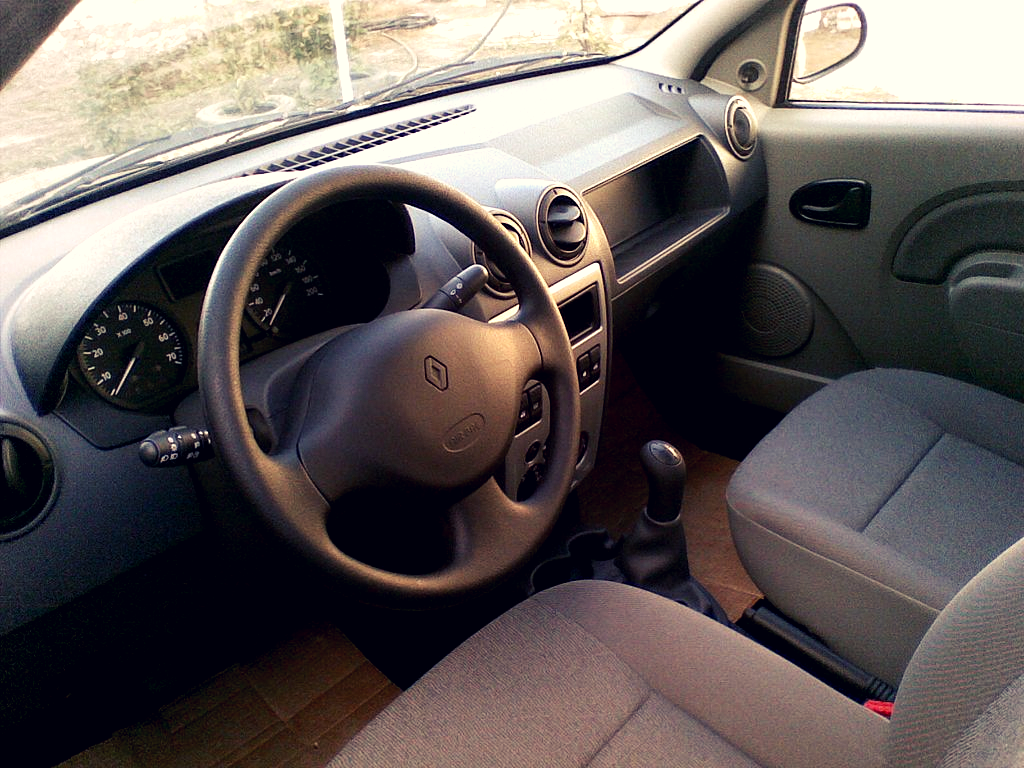 Салон Логана