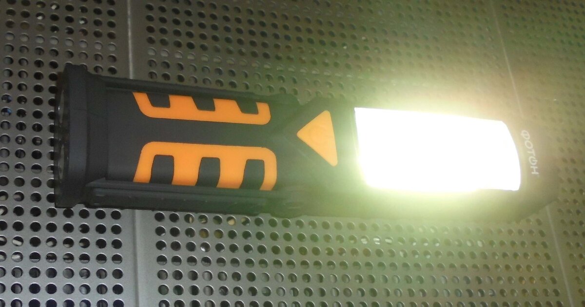 Линейный LED излучатель фонаря в работе