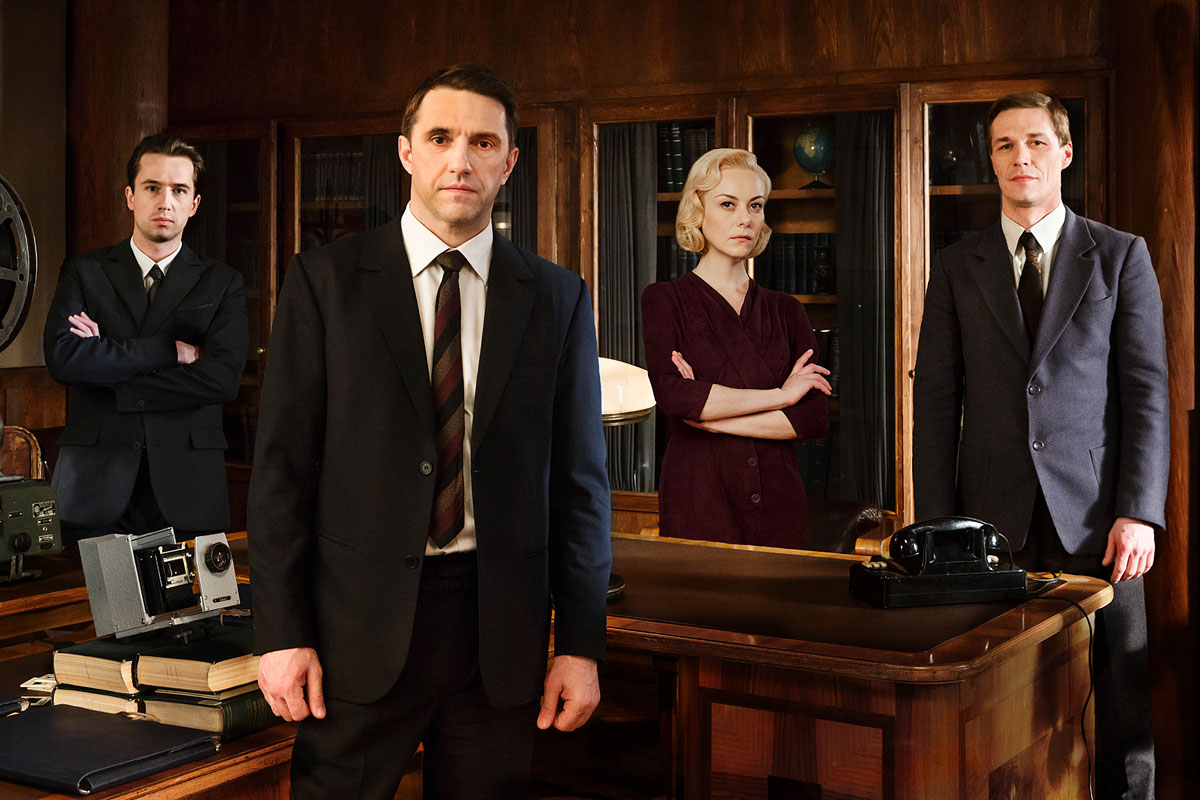 Некоторые из героев сериала, думаю, Вдовиченко вы узнали.