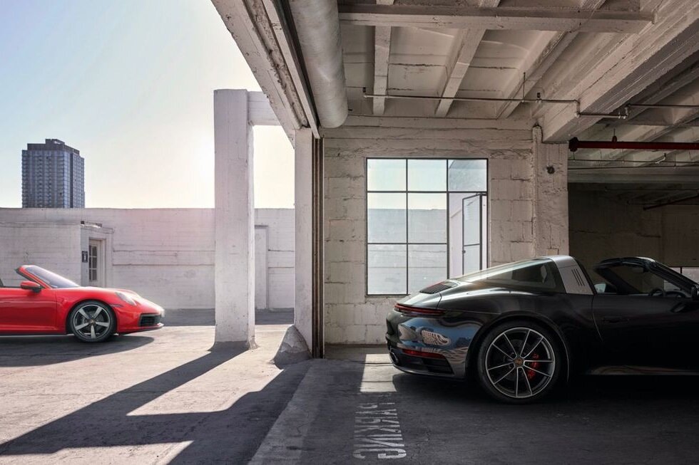 Porsche топливо. Porsche 911 Targa 4s. Porsche 911 Targa 4s Heritage Design Edition. Porsche 992 Targa. Порше 102.