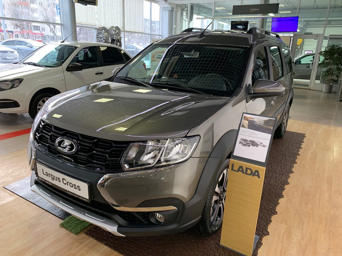 новая lada largus cross 