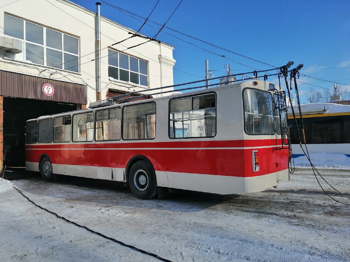 Отреставрированный троллейбус с бортовым № 206, фото группа ВК "Владимирский троллейбус", автор Сергей Калмыков