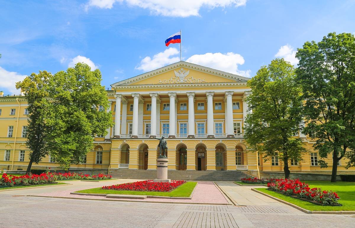 Петербург смольный дворец. Смольный институт Кваренги. Джакомо Кваренги. Смольный институт в Санкт-Петербурге.. Смольный институт благородных девиц Кваренги. Смольный институт (1806-1808).