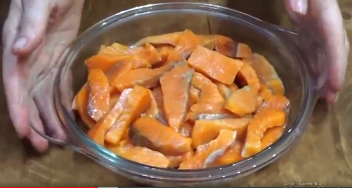 Подойдёт любая рыба, где меньше костей, у меня форель