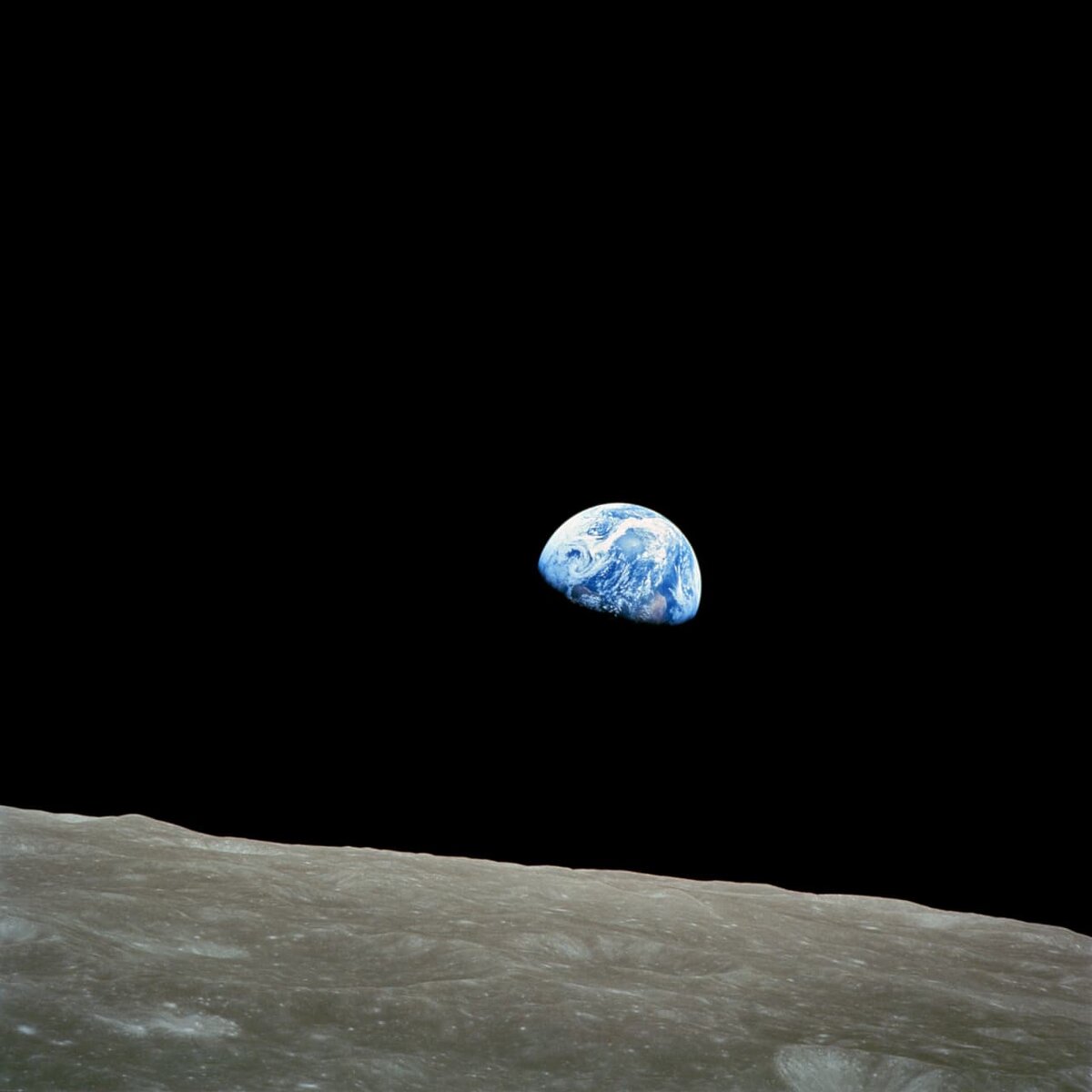 Знаменитый снимок "Восход Земли" (Earthrise)