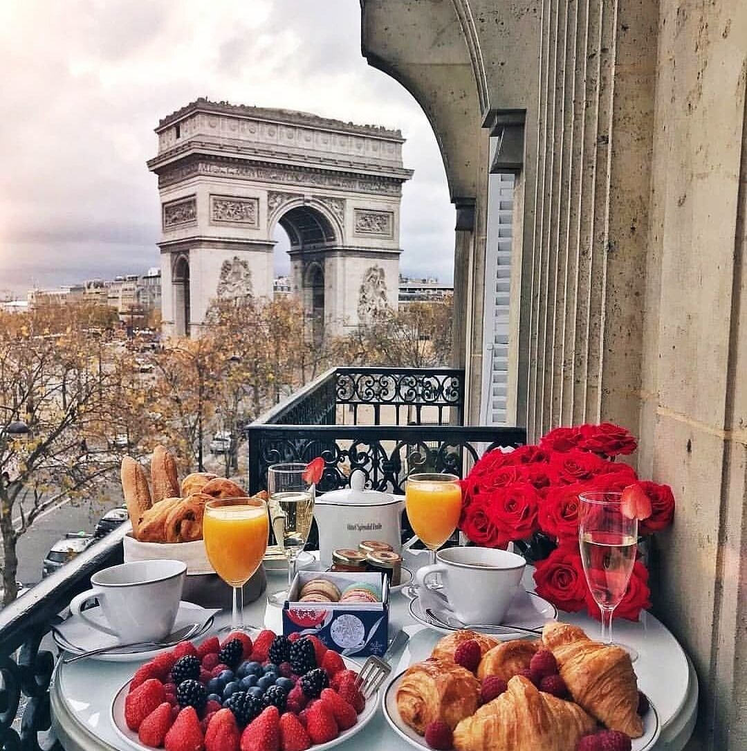 кухня в париже фильм 2014. николя кухня в париже. елена подкаминская вика и макс. кухня сеня и федя в париже. кухня в париже фильм 2014.