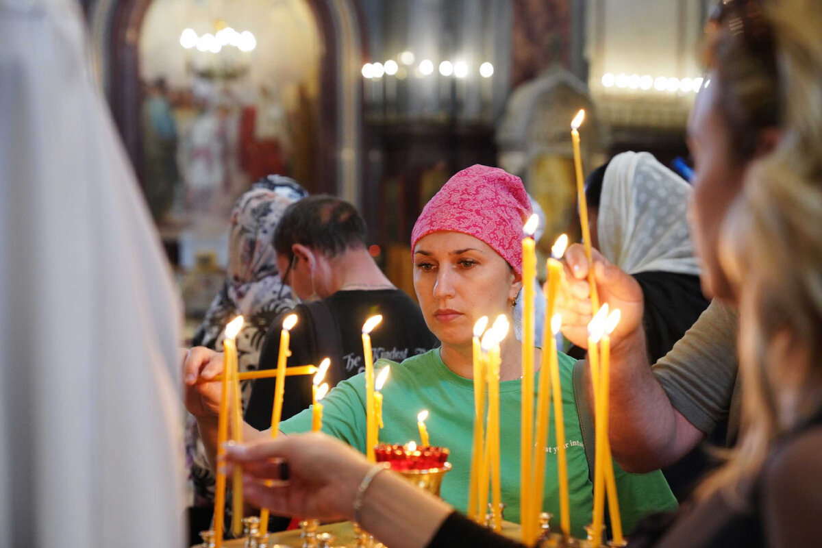 Помолимся Господу Нашему! Фото Сергея Власова из архива Московской епархии. https://foto.patriarchia.ru/news/patriarshee-sluzhenie-v-kanun-prazdnika-svyatoy-troitsy-v-khrame-khrista-spasitelya-2022-06-11/