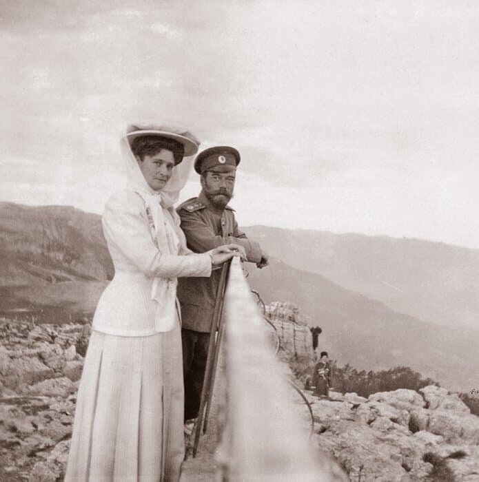 Николай Александрович и Александра Федоровна в Крыму. 1910-е гг.