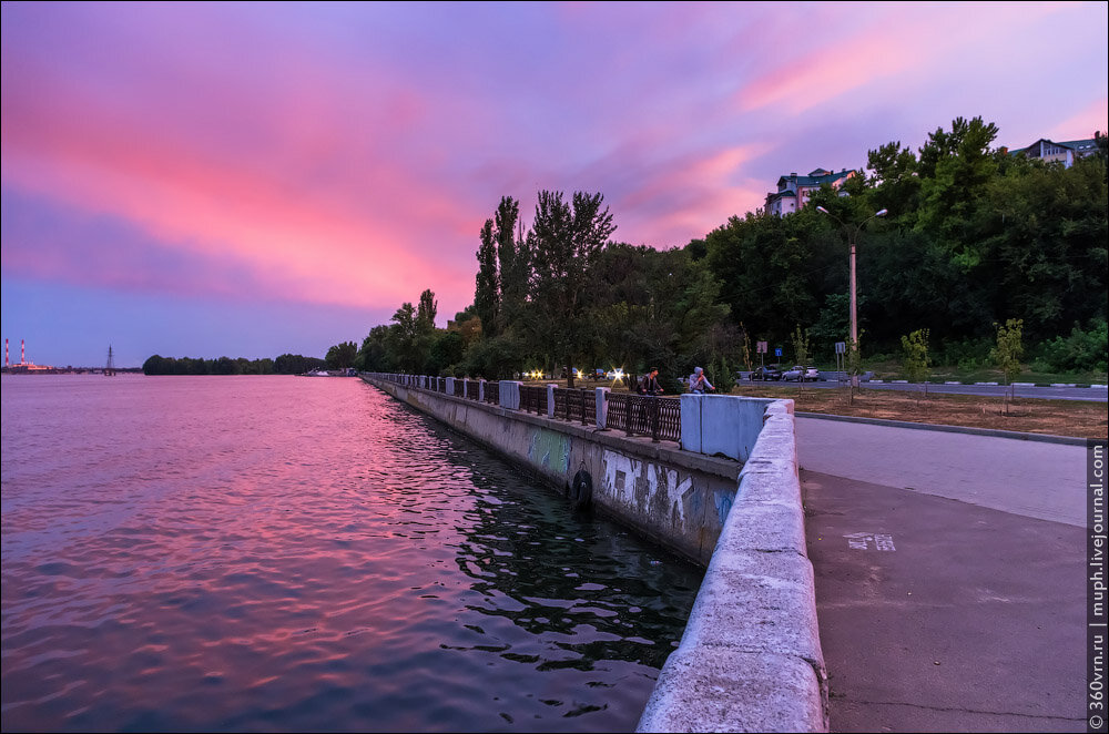 Петровская набережная в Воронеже