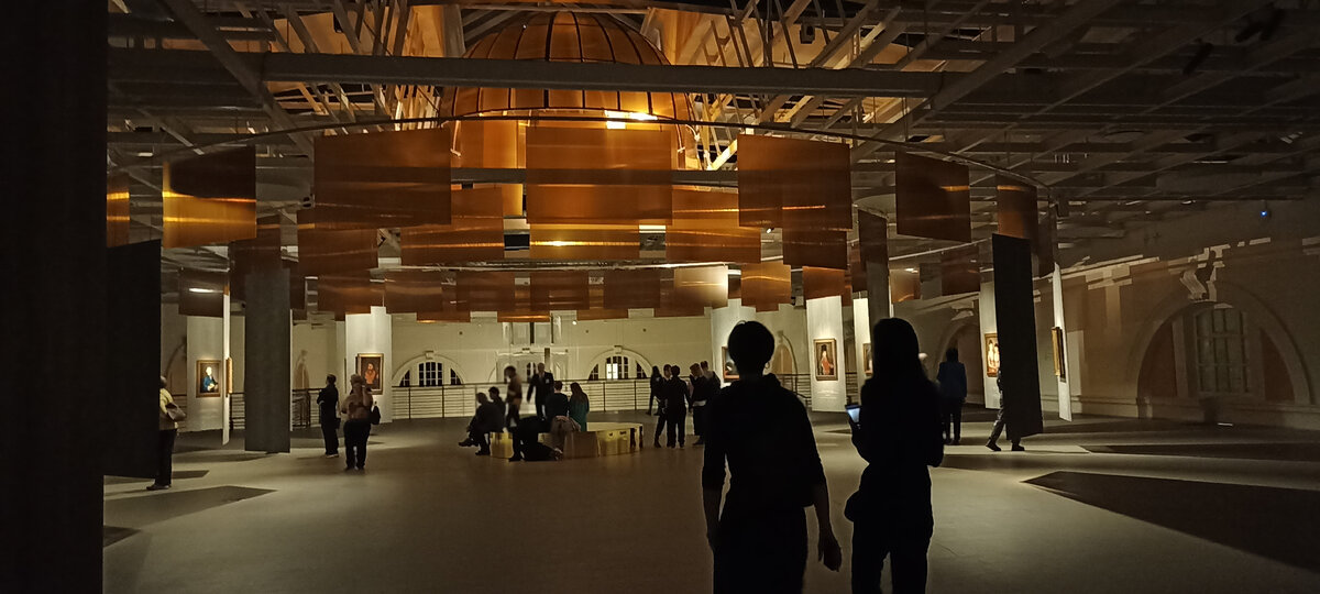 Зерцало. Выставка, ЦВЗ Манеж