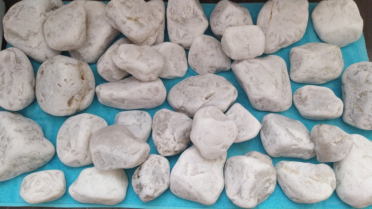 20 кг камня Белый кварц. 