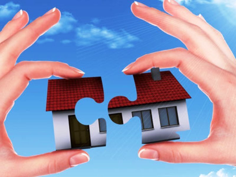 Страшнее всего, когда семейные отношения, которые были с рождения рушатся из-за каких-то долей, денег..