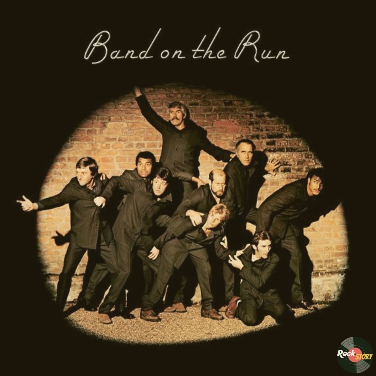На фотографии: обложка альбома Пола МакКартни - Band On The Run 