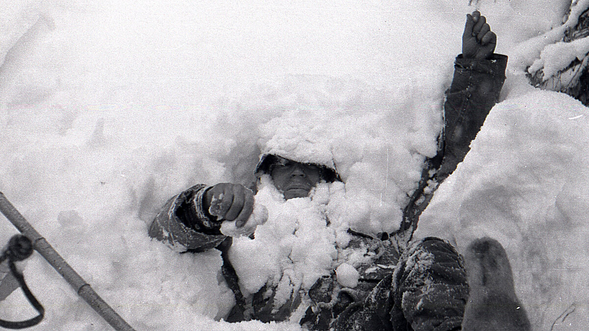 Перевал Дятлова. Тибо-Бриньоля засыпали снегом.